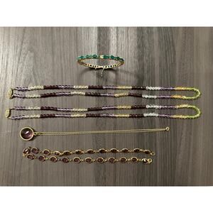 Vintage Jewelry Including 4 necklaces, 1 Bracelet